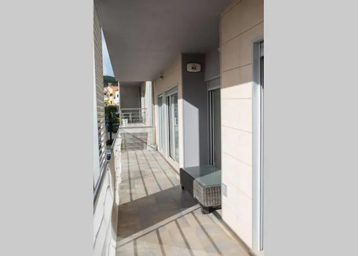 Bay - Piscina São Martinho do Porto